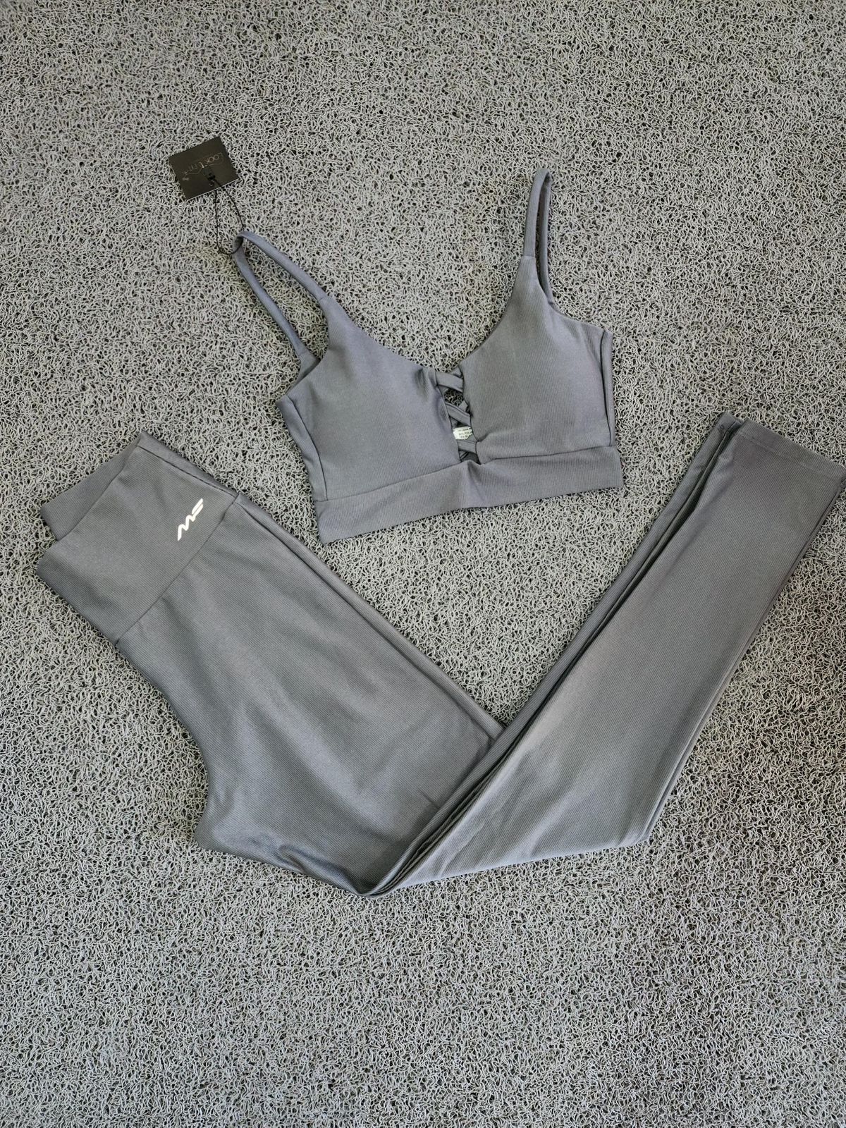 Conjunto MF Cinza